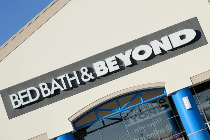 CreditRiskMonitor offers up five quick and important facts that you need to know about Bed Bath & Beyond Inc. to make a more solid business evaluation – or, more advisable, even an alteration of credit extension or a pivot to a peer. CreditRiskMonitor offers up five quick and important facts that you need to know about Bed Bath & Beyond Inc. to make a more solid business evaluation – or, more advisable, even an alteration of credit extension or a pivot to a peer.